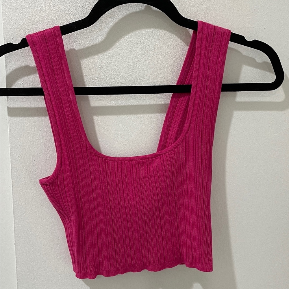 Ribbed hot pink crop top